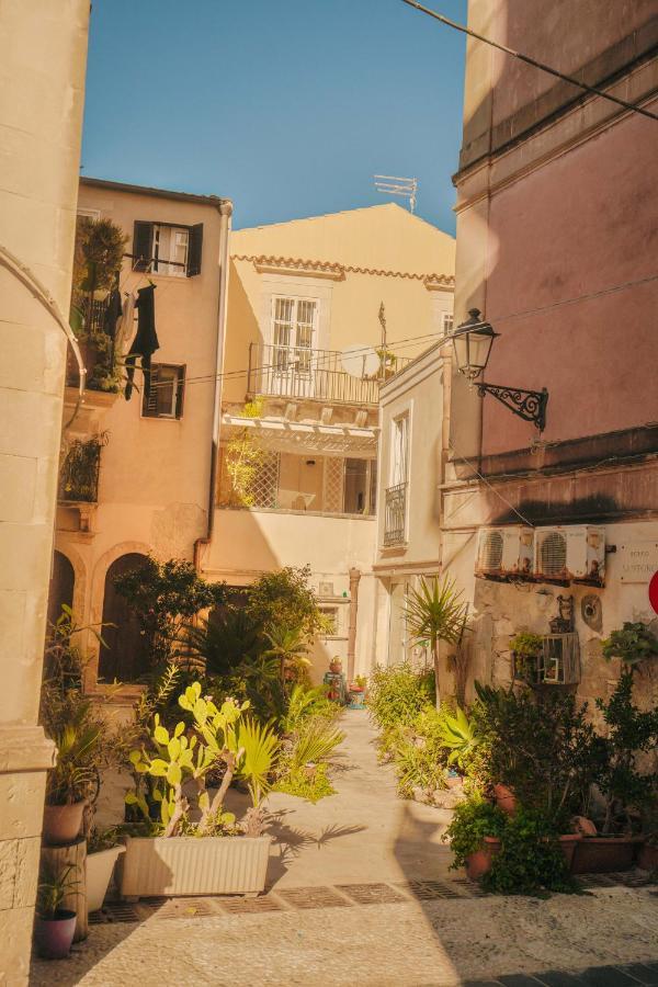 Anacreonte Ortigia * Syracuse